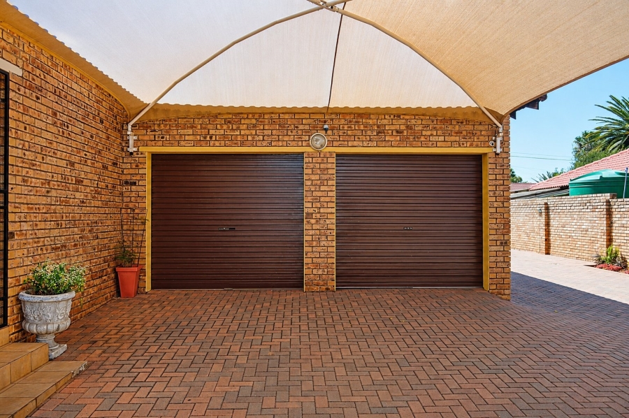 2 Bedroom Property for Sale in Doringkruin North West